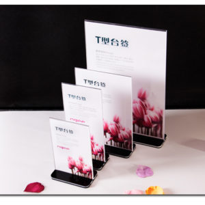 Kệ menu mica A4 đế tam giác liền KMN-2811